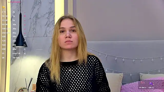 Snapshot of EllenaGreen chatting on 12.23.24 EllenaGreen online show from 12.23.24