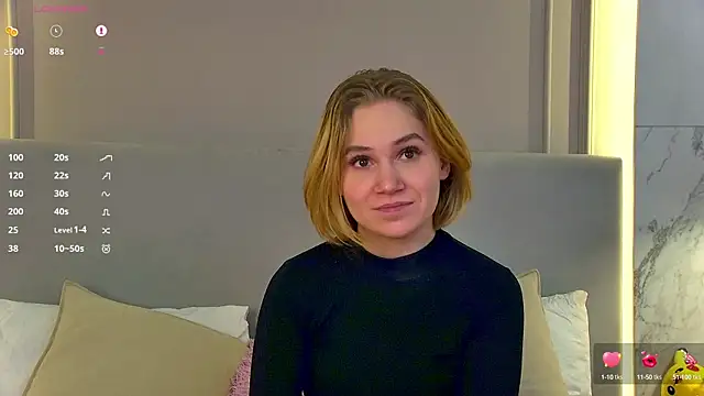 Snapshot of EllenaGreen chatting on 01.30.25 EllenaGreen online show from 01.30.25