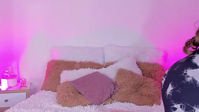 rosemonrooe online show from 09.18.25