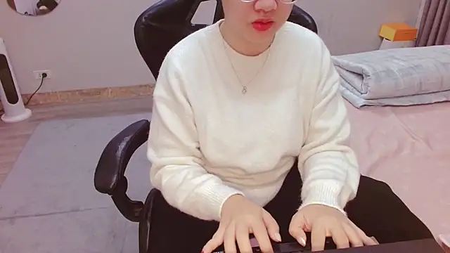 Alisa Hotfeeling online show from 02.19.25