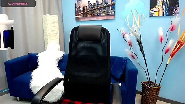 Snapshot of Tweet88 chatting on 02.27.25 Tweet88 online show from 02.27.25