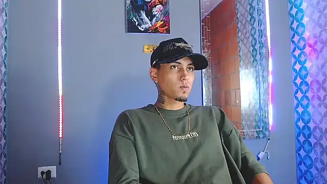 Snapshot of Liam_lee chatting on 05.05.26 Liam lee online show from 05.05.26