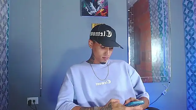 Snapshot of Liam_lee chatting on 05.20.26 Liam lee online show from 05.20.26
