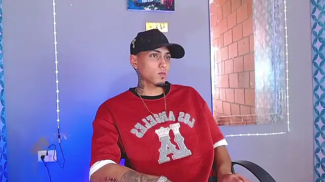 Snapshot of Liam_lee chatting on 07.04.26 Liam lee online show from 07.04.26