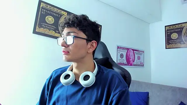 TylerWhite  online show from 02.11.25