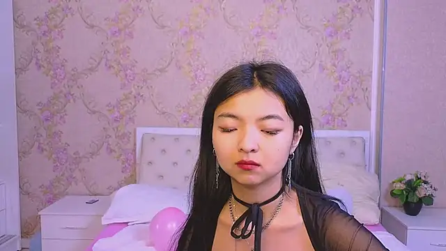 Snapshot of Shy_Kira chatting on 02.03.25 Shy Kira online show from 02.03.25