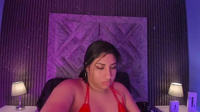 Snapshot of CANDYGABYY chatting on 11.30.25 CANDYGABYY online show from 11.30.25