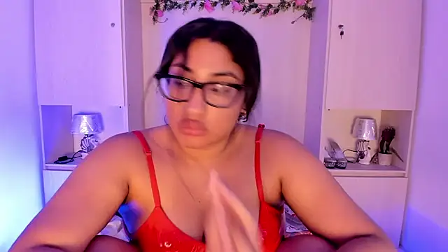 Snapshot of CANDYGABYY chatting on 05.27.26 CANDYGABYY online show from 05.27.26