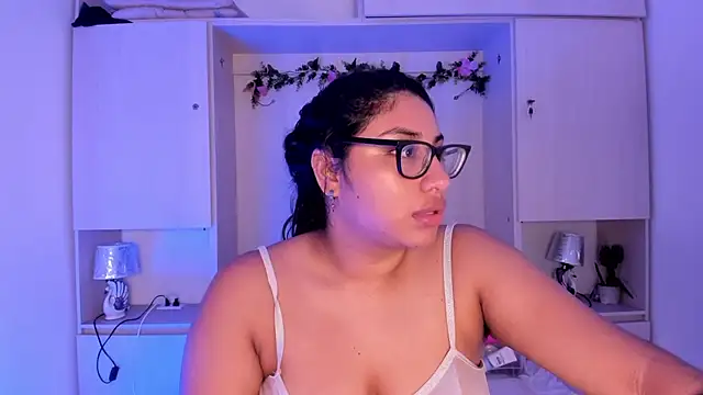 Snapshot of CANDYGABYY chatting on 07.10.26 CANDYGABYY online show from 07.10.26