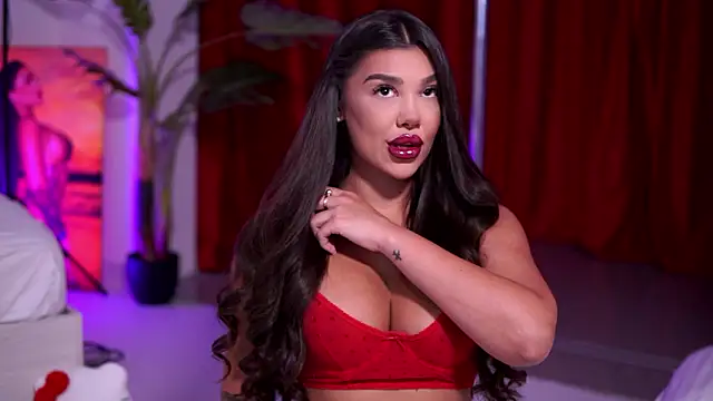 NatyDesiree online show from 02.05.26