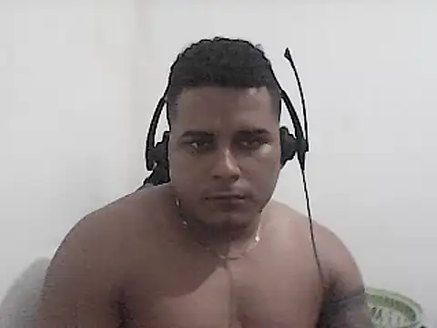 SaucyAffair0 online show from 01.05.25