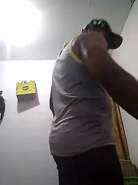 SaucyAffair0 online show from 03.13.25