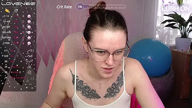 Snapshot of Bella__Swoon chatting on 02.21.25 Bella  Swoon online show from 02.21.25