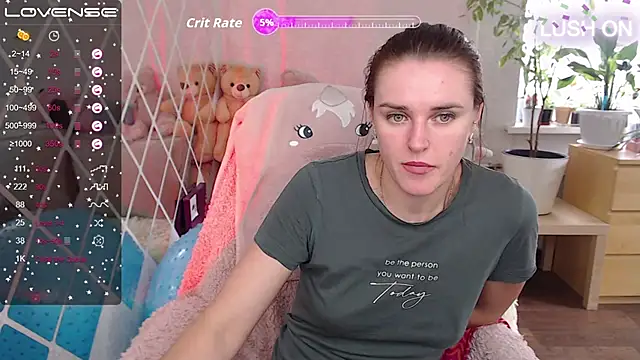 Snapshot of Bella__Swoon chatting on 09.23.25 Bella  Swoon online show from 09.23.25