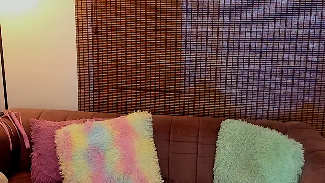 ariana cross online show from 02.26.26