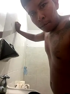 8Evere Martn online show from 10.23.25