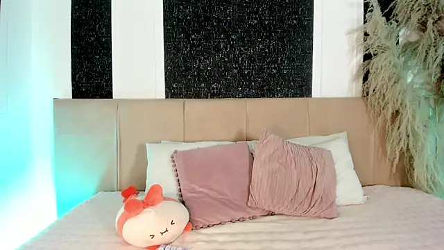 Alaia Manson online show from 02.21.26