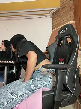 SaritaHot 69 online show from 02.19.25