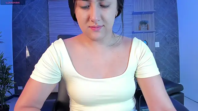 Snapshot of paulina_sweett_ chatting on 01.15.26 paulina sweett online show from 01.15.26