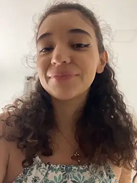 Snapshot of uniquerossie chatting on 12.03.25 uniquerossie online show from 12.03.25