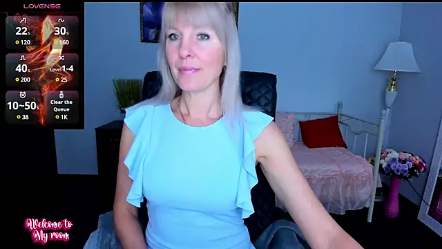 Snapshot of Anita_Tayson chatting on 12.11.24 Anita Tayson online show from 12.11.24