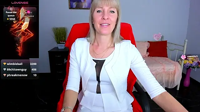 Snapshot of Anita_Tayson chatting on 03.05.25 Anita Tayson online show from 03.05.25