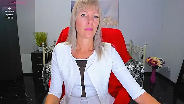 Snapshot of Anita_Tayson chatting on 10.02.25 Anita Tayson online show from 10.02.25