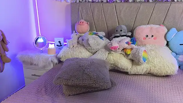 Baby Xian online show from 12.31.24