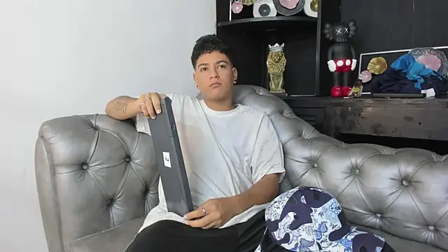 Levy Steve online show from 03.08.25