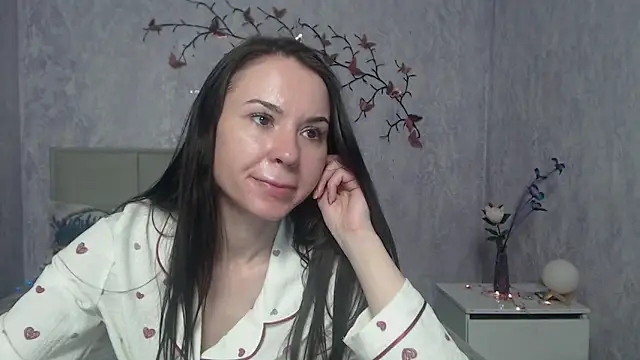 KaraCriegs online show from 02.27.26