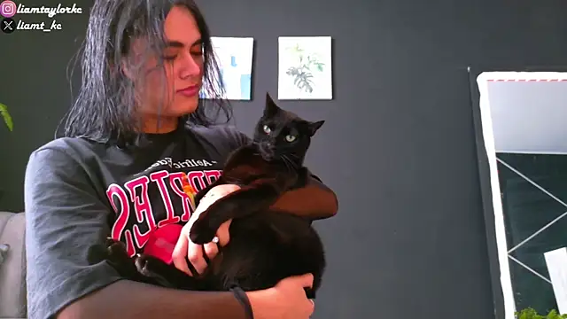 Liam Taylor online show from 02.21.25