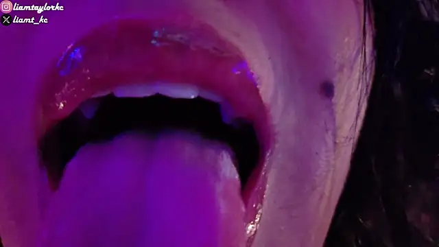 Liam Taylor online show from 03.22.25