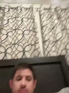 Snapshot of caliguy37 chatting on 12.05.24 caliguy37 online show from 12.05.24