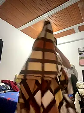 Iris love18 online show from 10.23.25