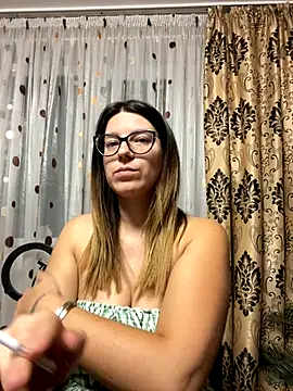 NadiraNoor online show from 10.25.25