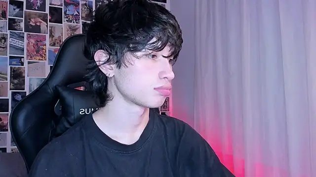 liamelf online show from 02.25.25