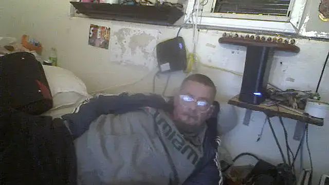 Snapshot of samnmike chatting on 02.17.25 samnmike online show from 02.17.25