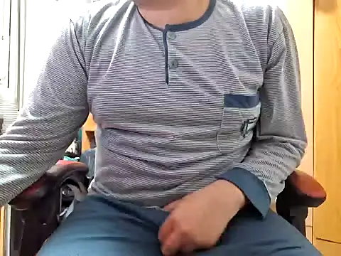 Snapshot of Javier_bear chatting on 01.26.25 Javier bear online show from 01.26.25
