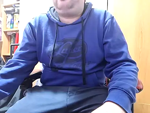Snapshot of Javier_bear chatting on 02.10.25 Javier bear online show from 02.10.25