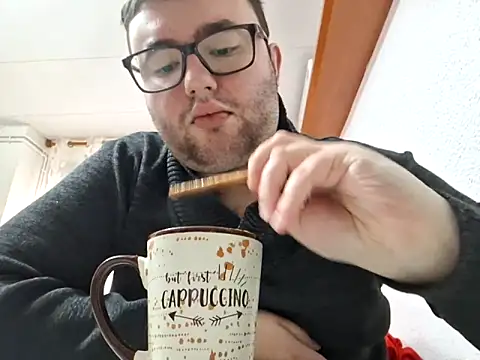 Snapshot of Javier_bear chatting on 02.15.25 Javier bear online show from 02.15.25