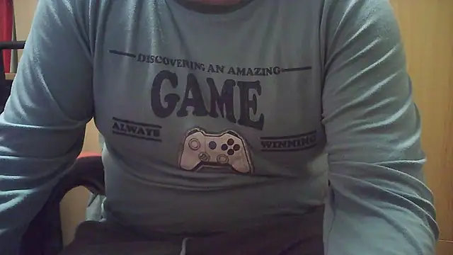 Snapshot of Javier_bear chatting on 02.16.25 Javier bear online show from 02.16.25
