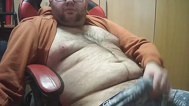 Snapshot of Javier_bear chatting on 02.20.25 Javier bear online show from 02.20.25