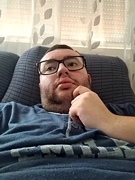 Snapshot of Javier_bear chatting on 02.22.25 Javier bear online show from 02.22.25