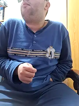 Snapshot of Javier_bear chatting on 03.02.25 Javier bear online show from 03.02.25