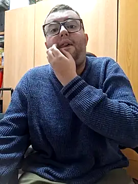 Snapshot of Javier_bear chatting on 03.04.25 Javier bear online show from 03.04.25