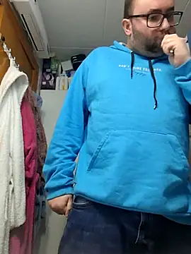 Snapshot of Javier_bear chatting on 03.12.25 Javier bear online show from 03.12.25