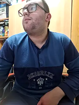 Snapshot of Javier_bear chatting on 03.22.25 Javier bear online show from 03.22.25