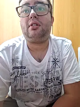 Snapshot of Javier_bear chatting on 09.10.25 Javier bear online show from 09.10.25