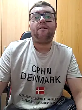 Snapshot of Javier_bear chatting on 09.12.25 Javier bear online show from 09.12.25