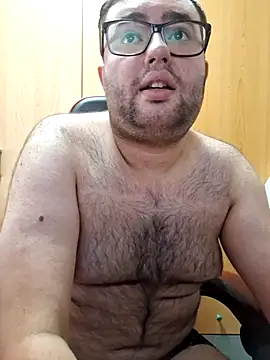 Snapshot of Javier_bear chatting on 09.14.25 Javier bear online show from 09.14.25